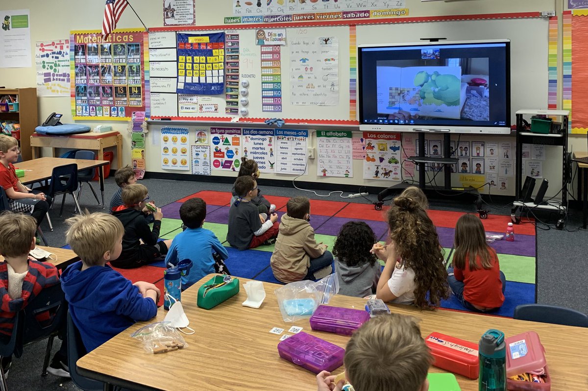 sophieminieri's tweet photo. Our mystery reader was during snack time this week! #virtualmysteryreader #MsMinierisClass https://t.co/dPOEINiKnX