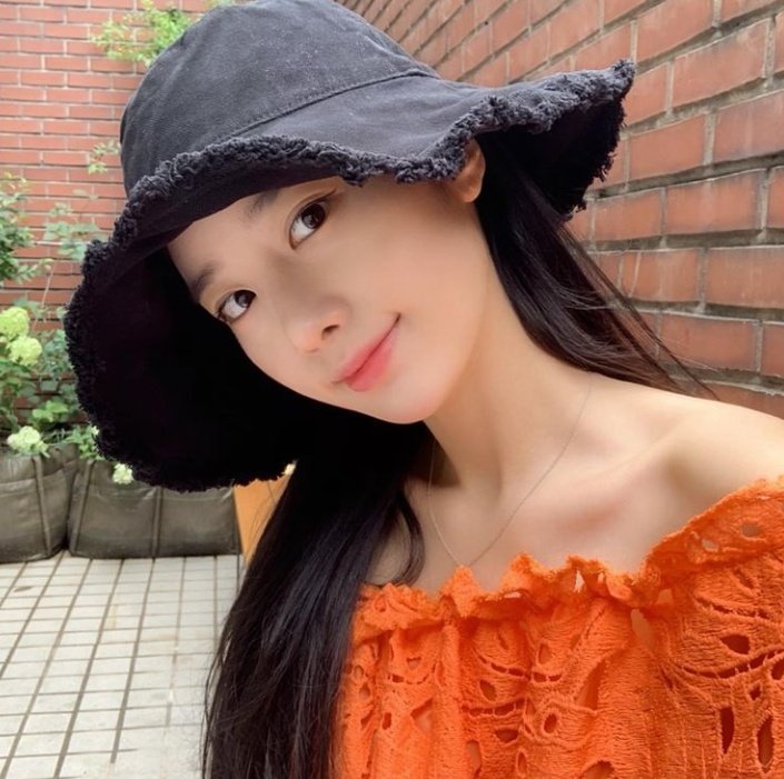 johyunthinker's tweet photo. i love her so much 😭😭 https://t.co/DtR6cgCmla