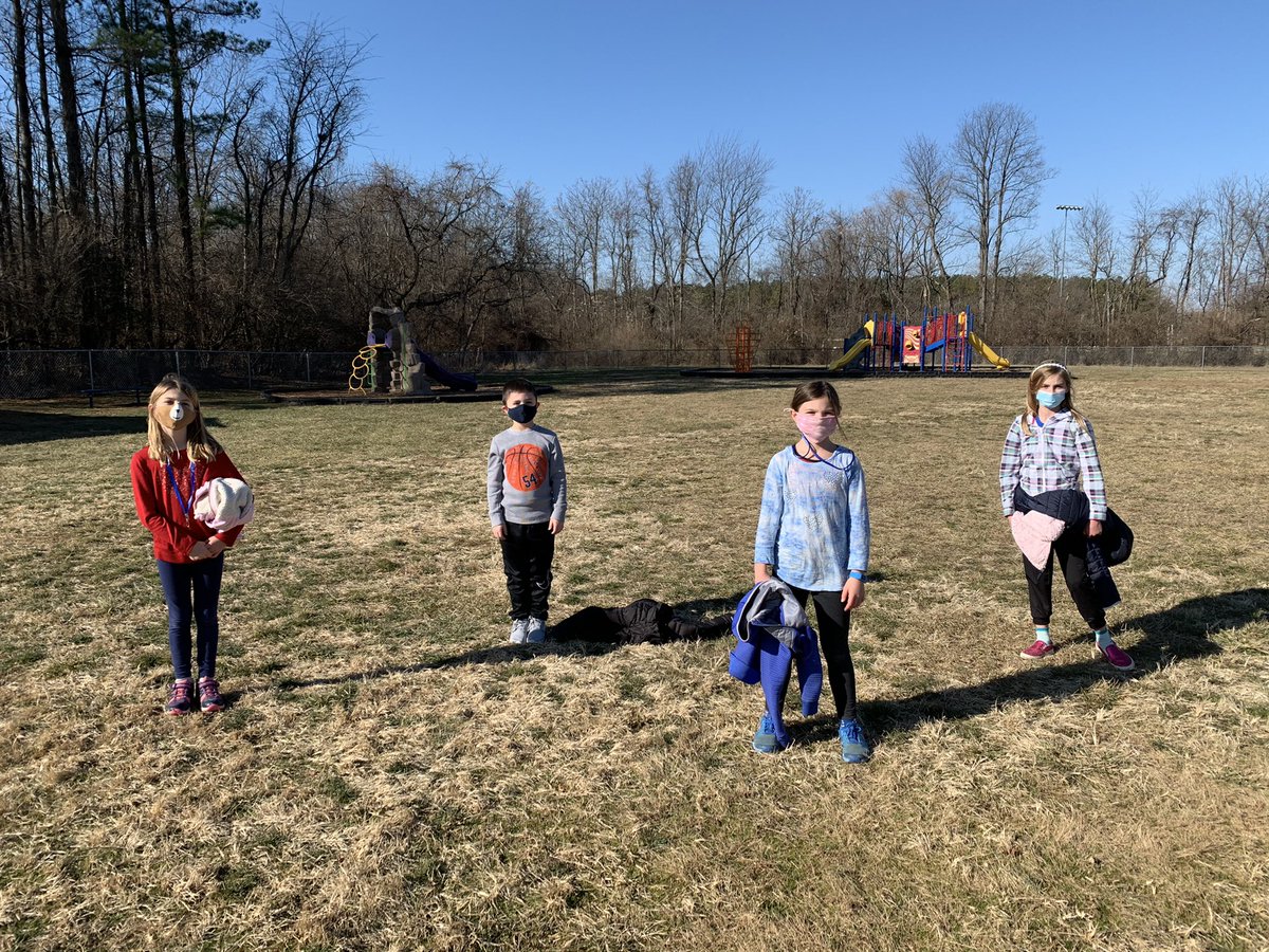 Mrs. Merchant tweet media