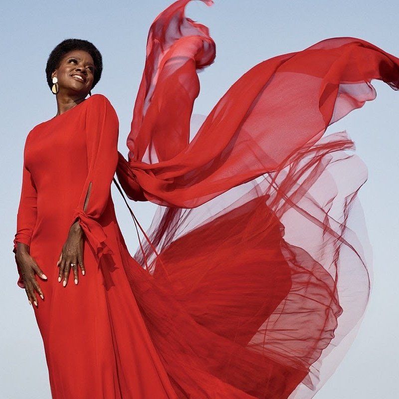 violadavis's tweet image. It's a new day. It's a new life! 17 executive actions!!! Federal mask mandate, the Paris Agreement, tearing down of Immigration policies, extension of eviction and mortgage moratoriums, student loan freeze.... I'm feeling good!!! 👊🏿👊🏿💛💛💛