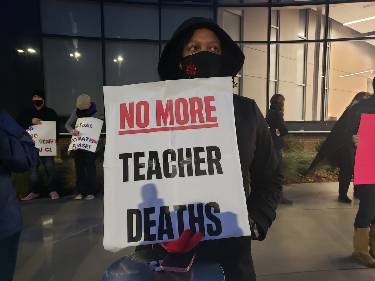 DillonFox5's tweet photo. Teachers protest outside @CobbSchools board meeting. They say they're scared to be in the classroom as COVID cases surge. 3 cobb teachers have died this year. @FOX5Atlanta https://t.co/wcxeUEBYAz