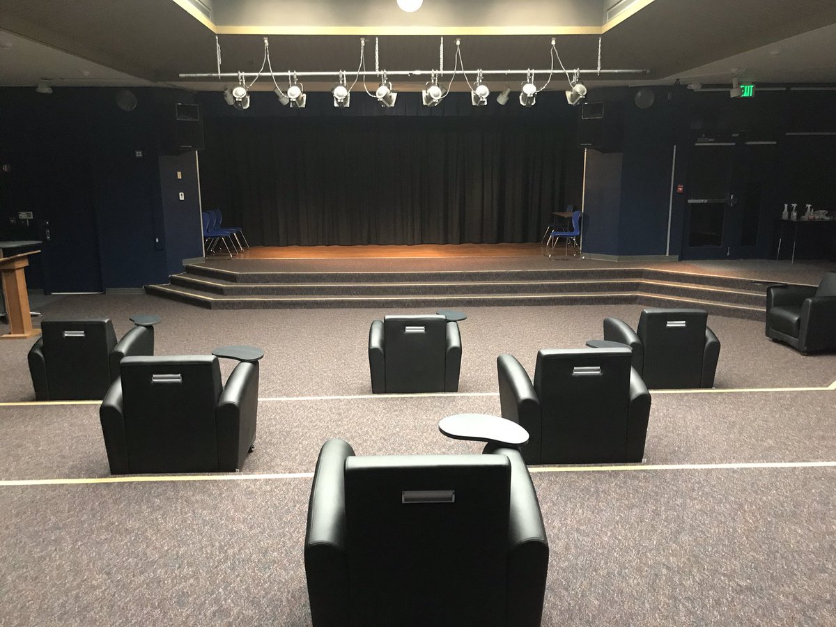 calvert_greg's tweet photo. THANK YOU @CajonValleyUSD Maintenance Team and others on site who have helped improve the Bikson Theatre ... Our @MMSRoadrunners wrote their own professionally formatted screenplays and successfully performed them for LIVE AUDIENCES during IN-PERSON LEARNING. #AStageToShine https://t.co/uXKiJWyEqc