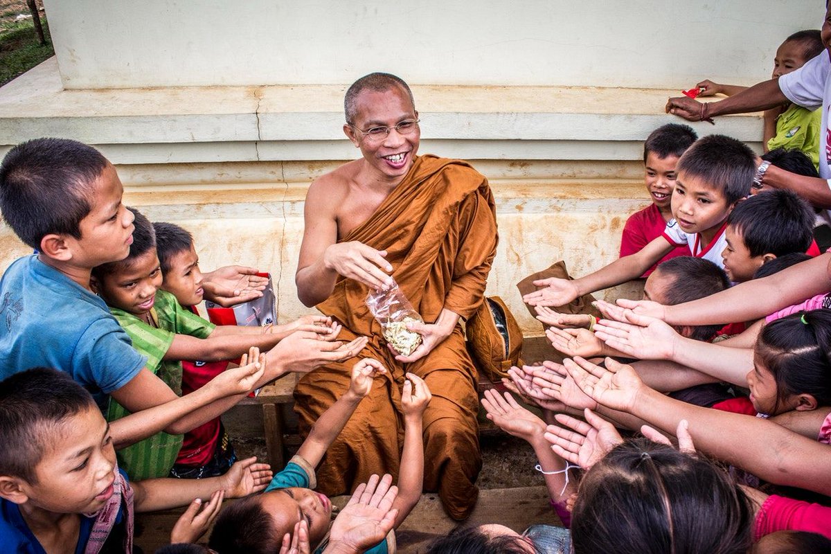 TrainingOrion's tweet photo. Do YOU really want to be HAPPY? Well, the gateway to Happiness, is GIVING to Others! Checkout our latest blog through the link below for Tips and Advice.

https://t.co/lkpHiV09Zt

#inspiration #kindness #integrty #caring #selfless #life #vision #mind #fear #belief #organising https://t.co/CNg7MERz0Q