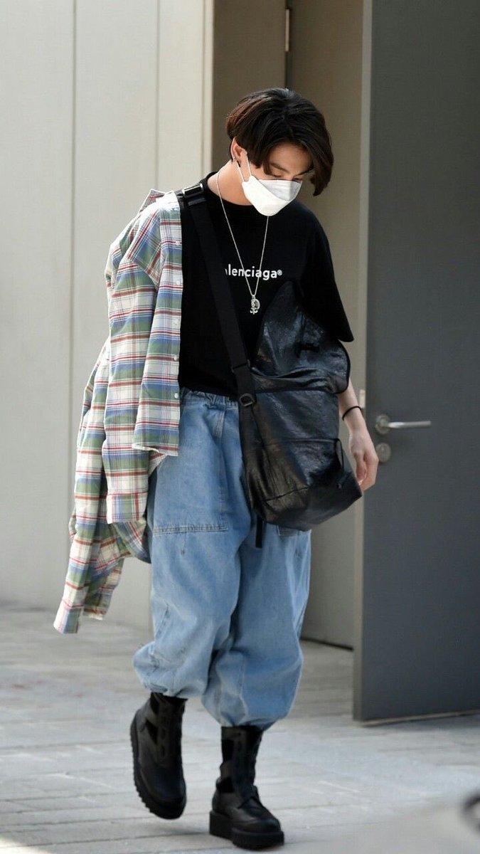 um jungkook as bath and body works candle cause i’m dreading going back to work on saturday