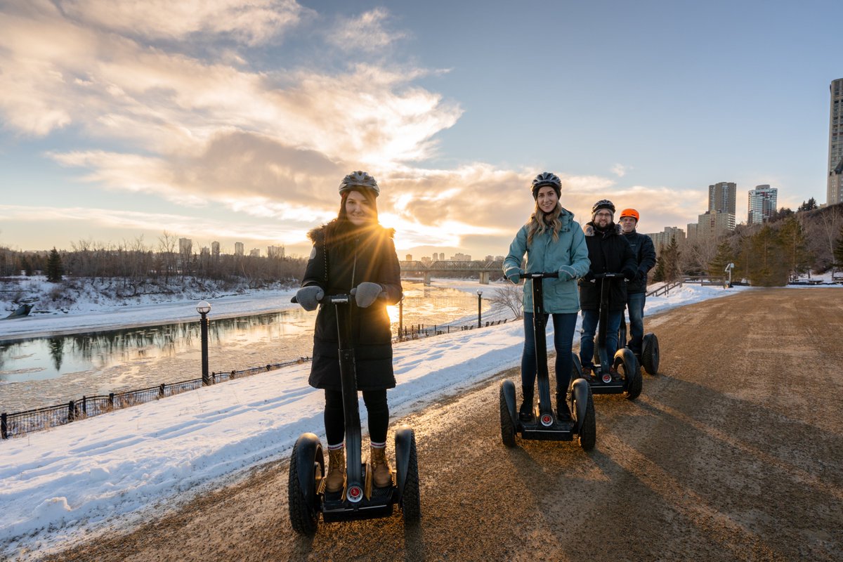 ExploreEdmonton's tweet photo. Enjoy the beautiful sights of the Legislature grounds twinkling with thousands of lights, and learn the rich history of Edmonton's capital all onboard your very own Segway with @RVAdventureYEG. Book your adventure here: https://t.co/ktQ5odYj5v #ExploreEdmonton https://t.co/AH55P4F1aC