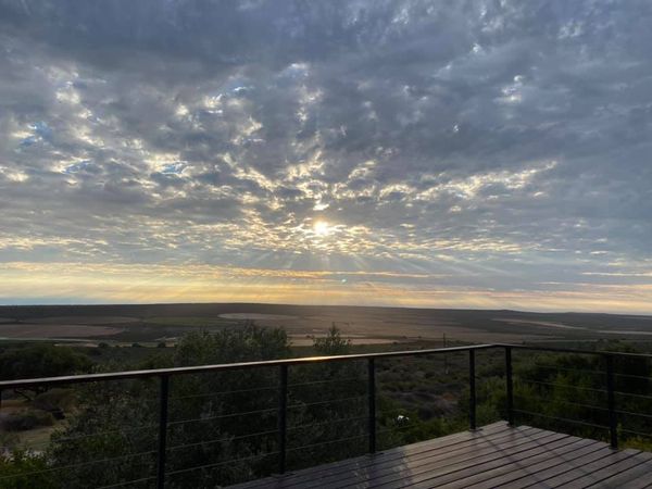 LodgePrivate's tweet photo. These are typical @LodgePrivate sunsets. You can also experience the best of what nature has to offer. Contact info@donkieskraal.co.za for bookings or more info.
#westcoast #sandveld #VisitSA #satours https://t.co/6jPbOv1Ya2