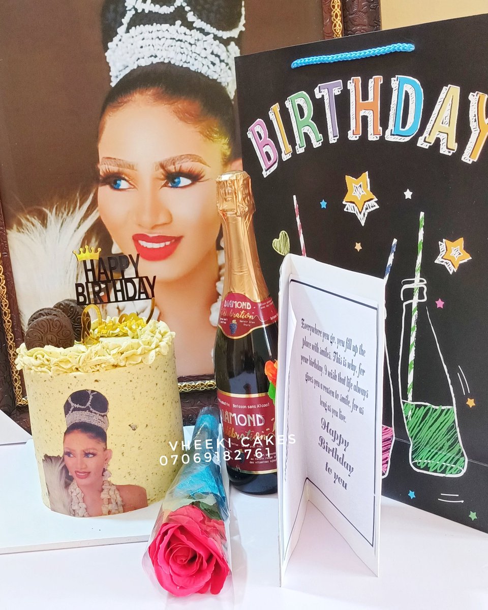 BakerinEnugu's tweet image. Did you know you can get these package on Valentine's day for just chikini money?
Customized Frame
Cake
Roses
Customized card
Wine of your choice
Customized mug
And lots more.

Check out our val's day packages, I'm sure you'd see what you like.
We are just a DM away.