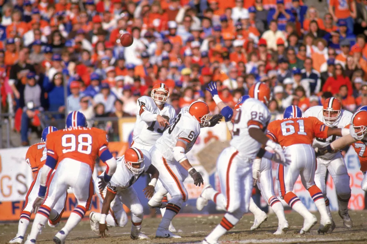 1989Broncos 37, Browns 21Triple barf. No Elway picture on this one. Horseface.