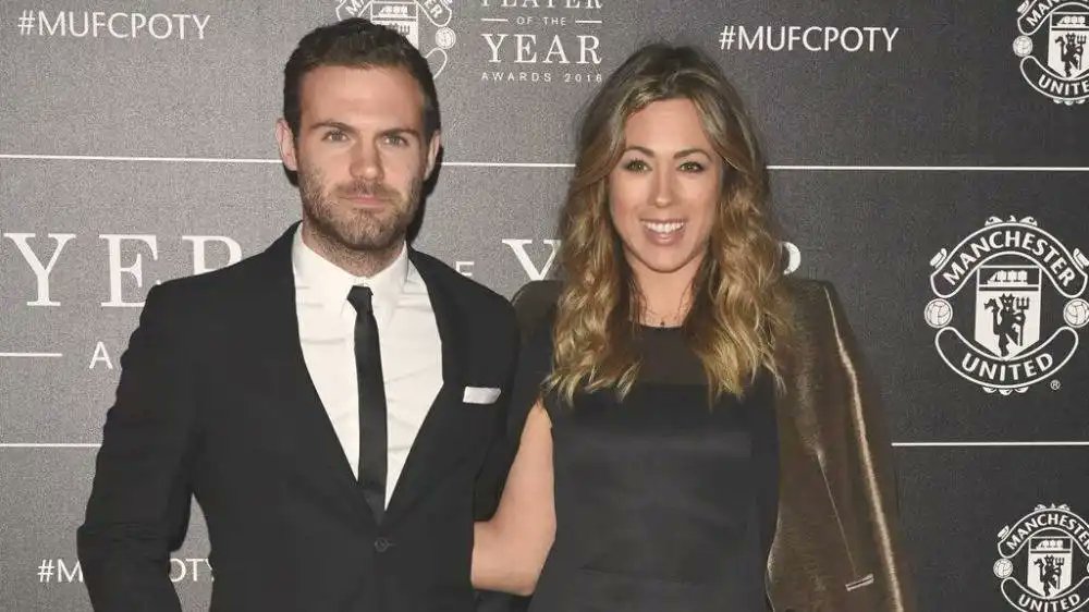 Random pictures I have of  @juanmata8 a thread