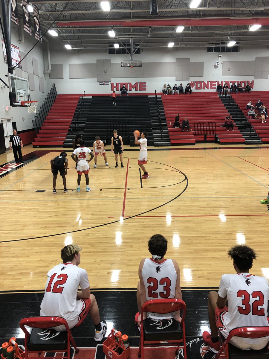 NationFordBBAll's tweet photo. 🚨Score Update 🚨
JV Boys 🏀

End of 3rd 
Nation Ford -  26
Gaffney - 23

#NAFOBB     |     #FalconsHoop https://t.co/PTKWNggjai