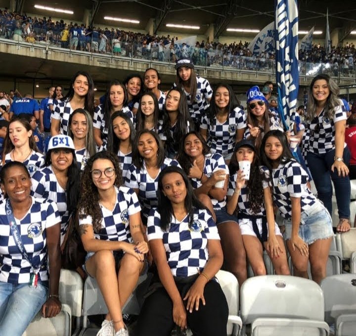RaCozta's tweet photo. Foto de turma no @Mineirao cês tem? https://t.co/flDenM5qfW