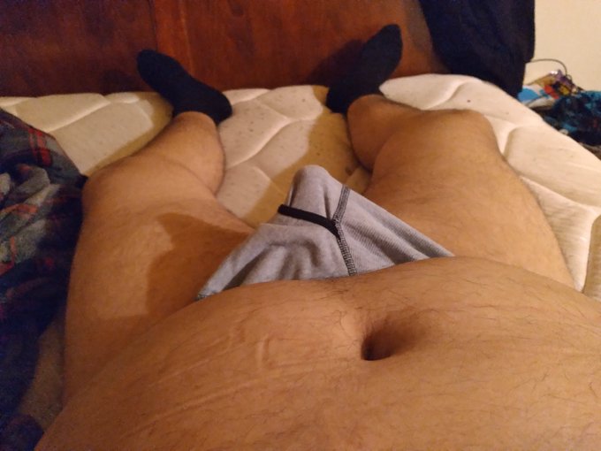 Bc I forgot tummy Tuesday here's some tummy, thighs, and dicc. 🙈 https://t.co/4ahmwfjaAR