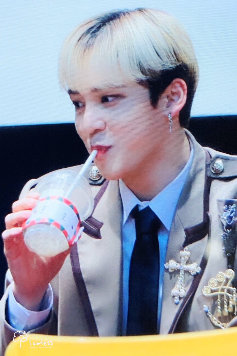  #ATEEZ  #윤호  #YUNHO