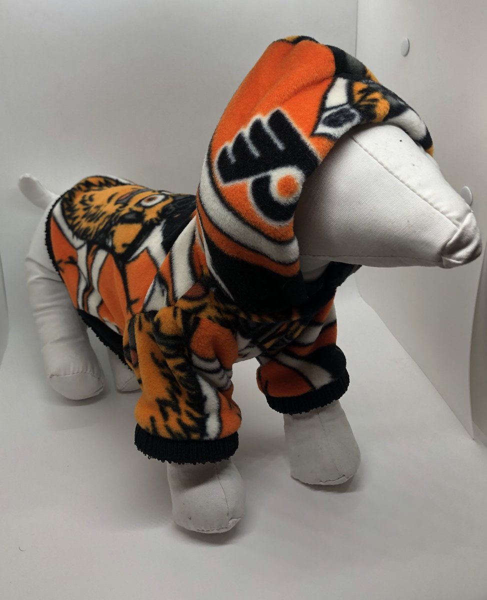 TMouseSewing28's tweet photo. Fleece dog hoodies now available in the shop! Check them out now! #handmadedoghoodies #doghoodiesforsale #doghoodies #dogsofinstagram #pierreofinstagram #model #sewngoods #shopsmall https://t.co/n6l1E0ah2F