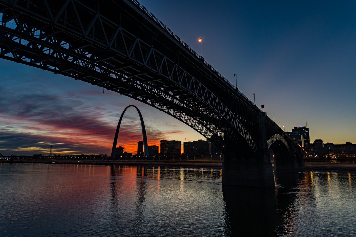 What a killer sunset tonight!! Also, I accidentally shot an ad for the Metrolink. #sunset #StLouis #drone #photography