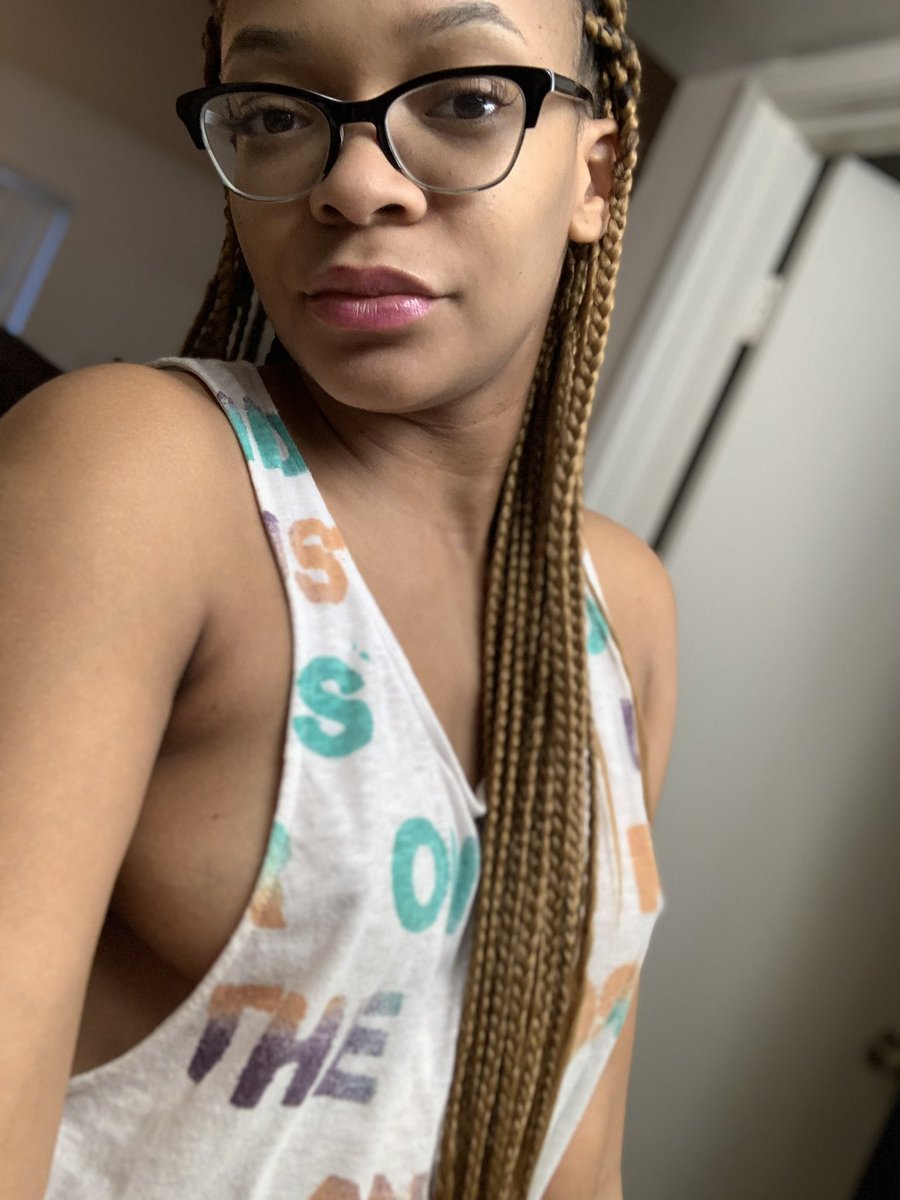 yonnixrated's tweet photo. @OnlyFansGains https://t.co/SyacYNYcaS subscribe to see all of me 😈🥰 https://t.co/k3zyOINkSC