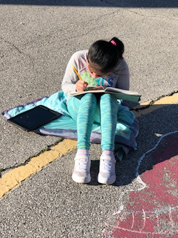 4th Grade scientists enjoyed some sun this afternoon in the courtyard while studying light energy. <a href="/leahmmcopeland/">Leah Copeland, Ph.D.</a> <a href="/WinnwoodRocks/">Winnwood Elementary School</a> <a href="/MsBeck22/">Ms. Beck</a>