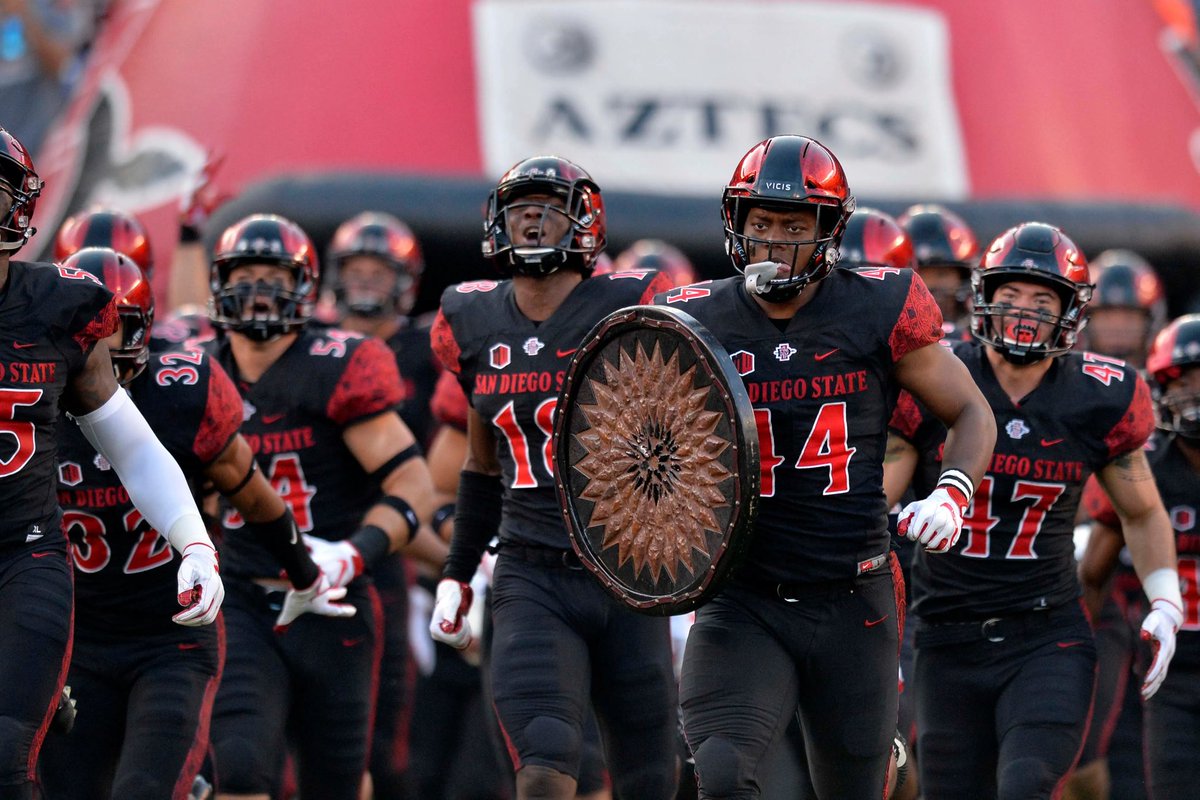 rowell_zach's tweet photo. WOW!! After a great conversation with @Coach_Mattix @Coach_JLT @Matt_Razzano @CoachZampese I am beyond blessed and humbled to say I have received my second Division 1 offer from my hometown San Diego State University!! #Aztects @rcg999 @GregBiggins https://t.co/bkIZHhOzBH