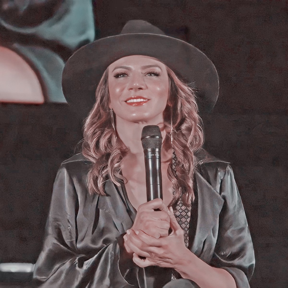 gabypausinii's tweet photo. dona de mim! 🌾💗
#PremiereLSDL https://t.co/SNaR1Bwj0w