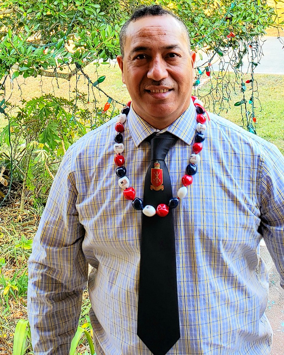 SolomoneSavelio's tweet photo. Made it home ok from Orlando. Unpacked the bags. Get the truck ready for work tomorrow. Then cooked dinner to celebrate my being an #American My host bought me a cake #welcomesolo like I had been away for so long. So delicious and so happy. Now, ready to defend the constitution https://t.co/8AXK8Ffthq