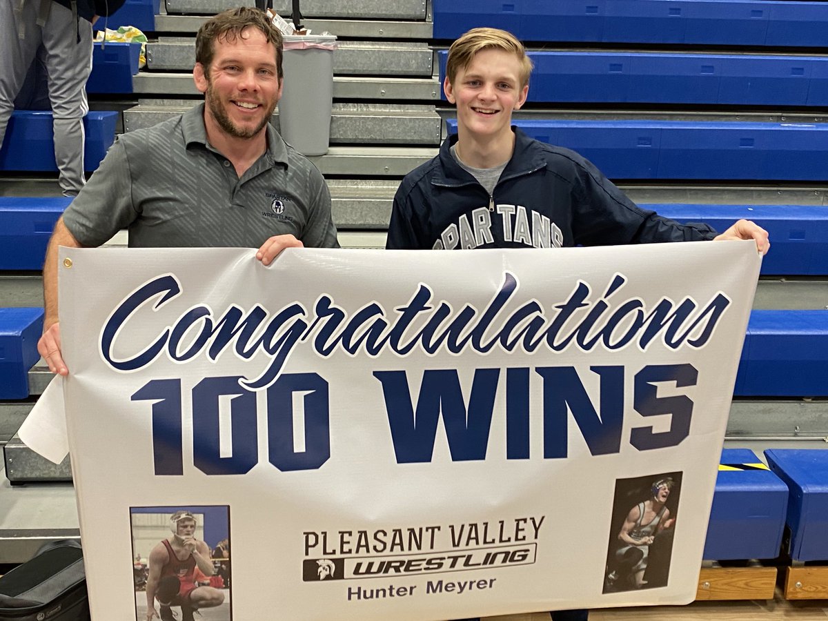 pleasvalwrestle's tweet photo. Great Senior Year Accomplishment Hunter Meyrer. Win #100! https://t.co/KAG6Z3dGXe