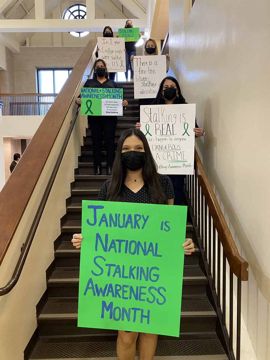 I stand with victims of stalking 💚 #StalkingIsACrime #StalkingAwareness
 
Victims can seek help by calling the 24 hour hotline: 1-800-580-4879 or the HCDA-Victims Unit at (956) 292-7616.