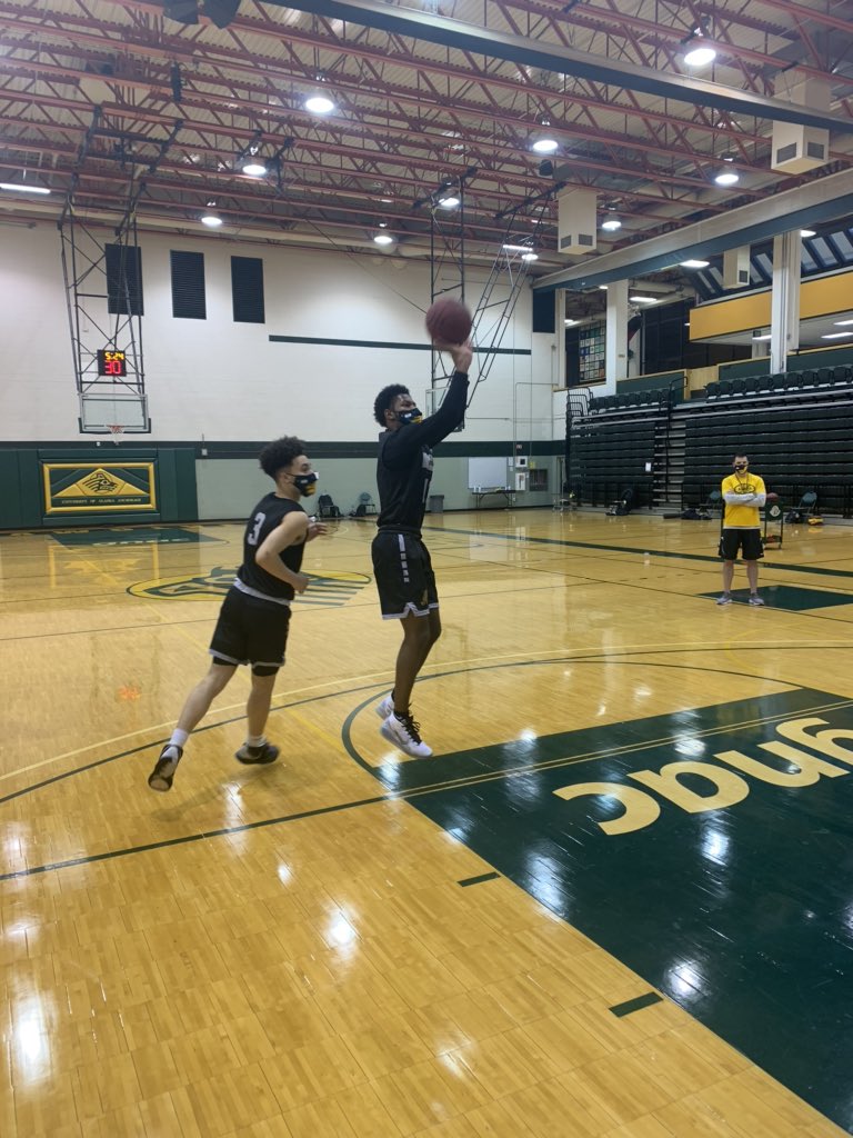 UAA Men's Basketball tweet media