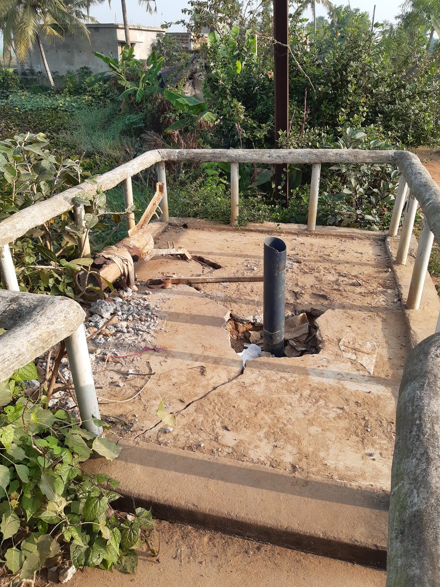 Deptt of RWSS kanas, puri.broken for repairing at mulabasant.gp-khandahatablo-kanas.puri since last month.62 familys r facing problem 4 drinking water.no one getting respond for repairing.<a href="/IPR_Odisha/">I & PR Department, Odisha</a> <a href="/OWSSB1/">OWSSB</a> @Puri_Official @RWSSKANAS.#BDO KANAS plz keep eye.