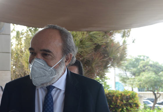 ElCaribeRD's tweet photo. Internan de emergencia a Francisco Pagán, imputado caso "Antipulpo", en hospital de San Cristóbal
Más información aquí►► https://t.co/1QD82rINE7 #elCaribe #FranciscoPagán #Oisoe #Hospital #SanCristóbal #Internan #Emergencia #Antipulpo #Imputado https://t.co/Hpf34zDFL1