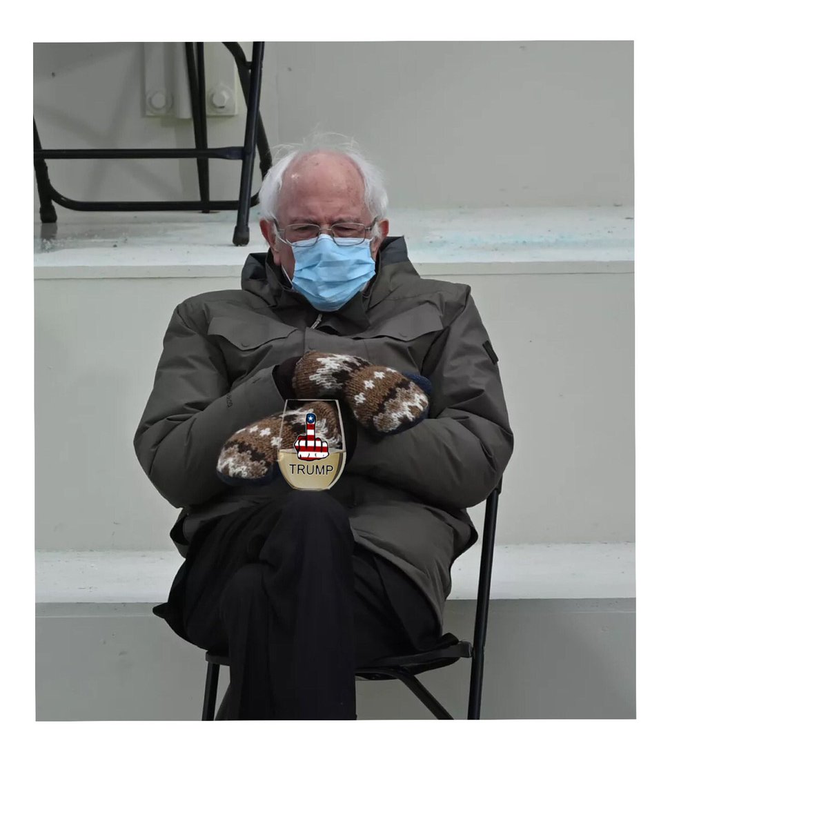 thingsmelmade's tweet image. Cheers to democracy winnin @SenSanders #BernieSanders #BernieSandersmemes #fucktrump #cheers