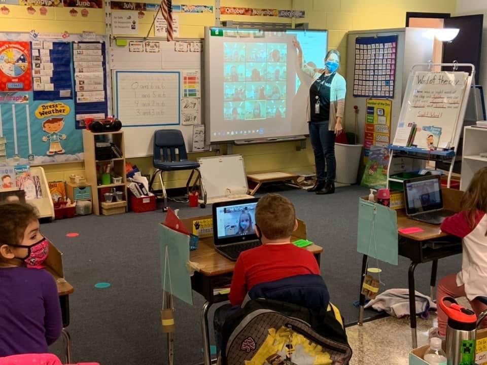 ITRTtinytech's tweet image. Today our kindergarteners practiced using Zoom in the classroom. They were so excited to raise their hands digitally and “pin” their teacher’s screen to see her book! @HanoverSchools