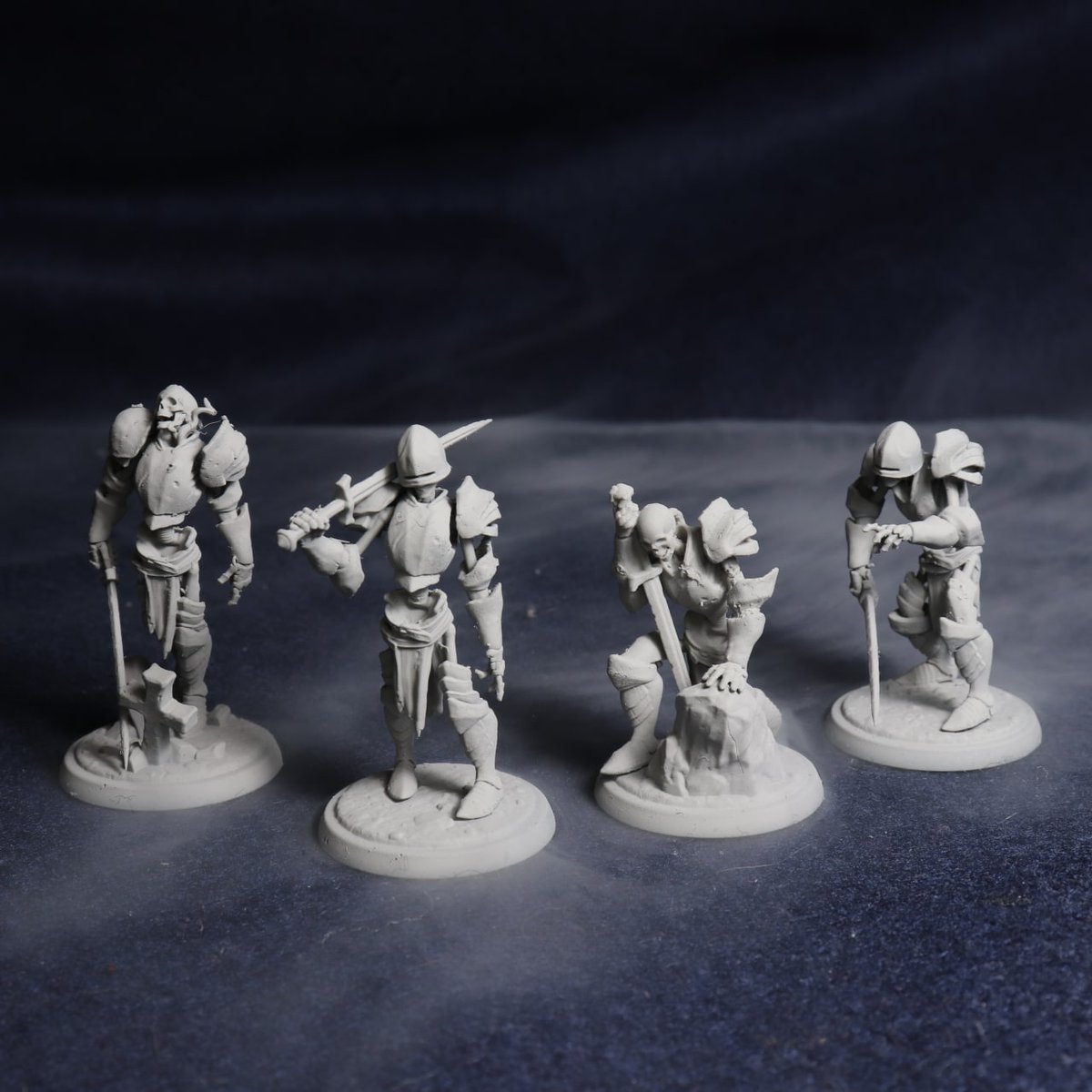 tavernww's tweet image. Fresh prints - Laedria the Necromancer and Skeletons. Printed by @Elegoo_Official Mars pro, @AmeraLabs resin.
Smoke has no marking 🤓
#3Dprinting #miniatures #DnDcharacter #printedminis