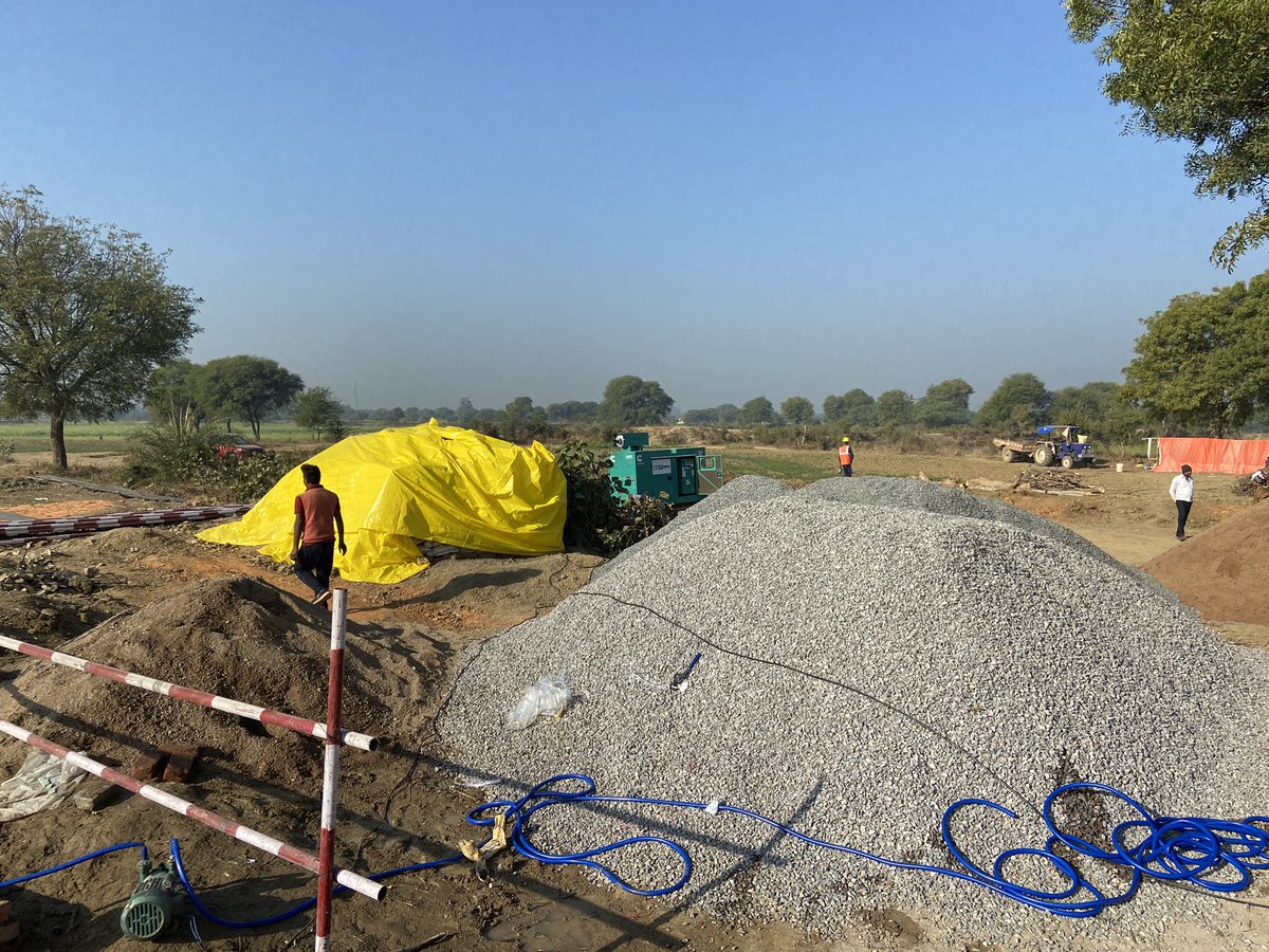 NapInfra's tweet photo. Team NAP INFRA started new site construction of ESR, CWR, PUMPHOUSE at Mahoba, UP #napinfra #teamwork #construction #watertreatmentplant #hardwork https://t.co/ftQ1fjkSfe