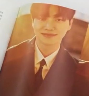 423file's tweet photo. good morning to song kang in elle magazine only https://t.co/1dpFzzjCWe