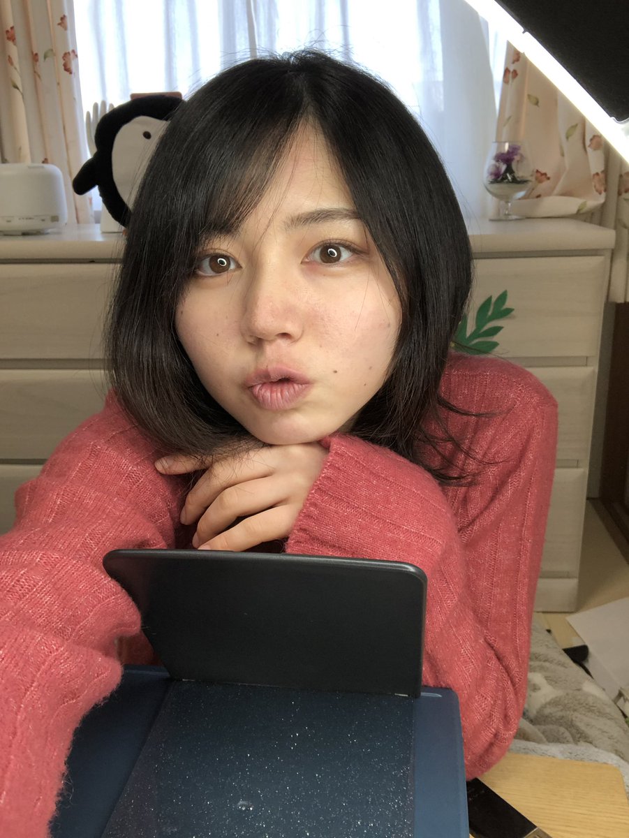 kawaiku_7ru's tweet photo. 「う」で思いっきり口を突き出して、「い」で思いっきり横に広げる。
これを毎日１分間やるだけで、誰でも素敵な笑顔に！！😆✨

私も毎日欠かさずやるようにしたら、笑顔を褒められることが増えたよ！
今これを見てる人、せーのっ！

 #キレイライン
#CampusSmileAward2021
 #めぐに巡り会えた https://t.co/SdGY6MJ4gt