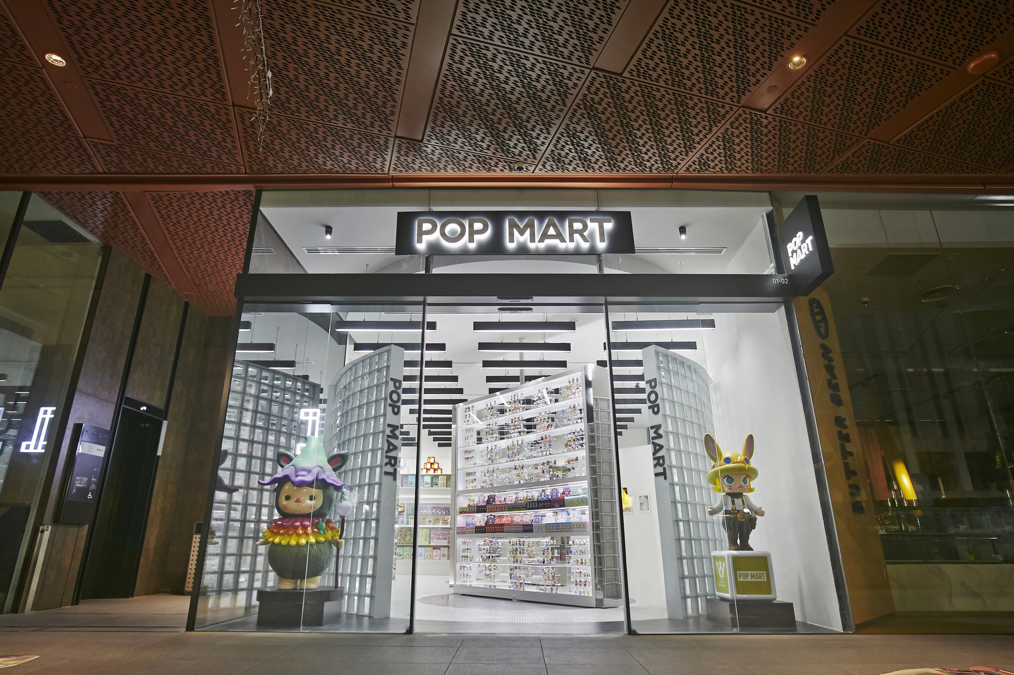 POP MART on X: "Dreams do come true! 🤩 Our first 🇸🇬 POP MART Singapore  🇸🇬 official store is finally READY!!!! 🍾🎉 Your new-favorite store will  open its doors this Saturday, Jan