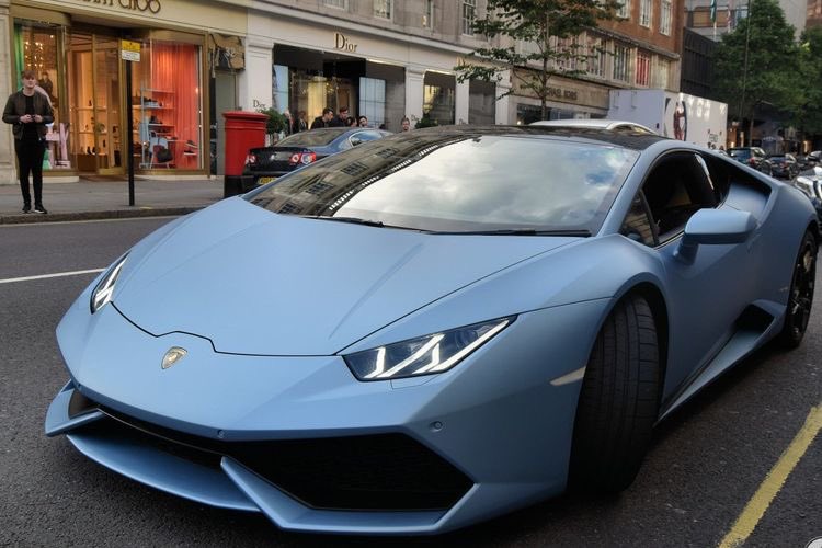 Crawford Collins as luxury cars: a thread 