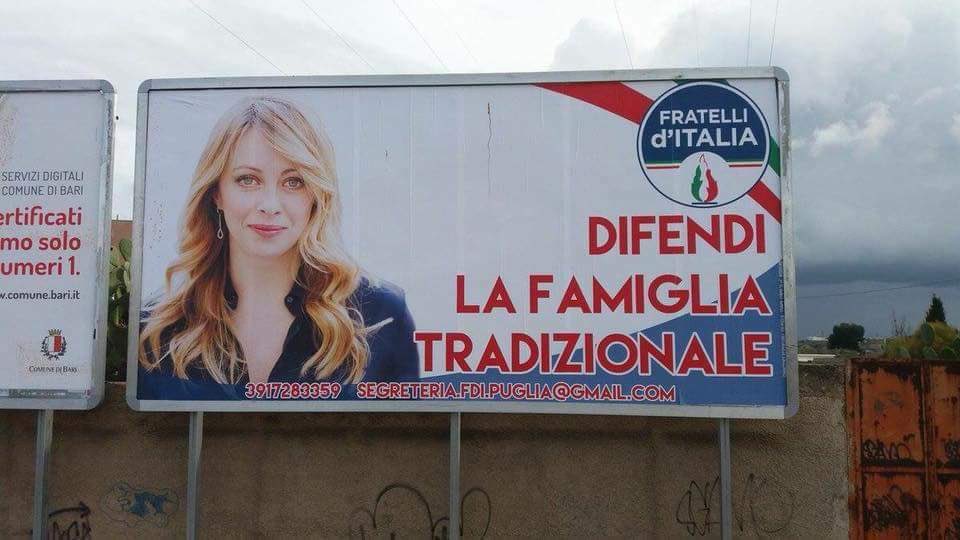 felice_chi's tweet photo. La gente è convinta di votare Anna Falchi https://t.co/LSrQC6hjEA