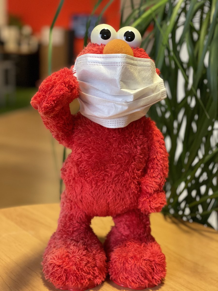 Unser #Elmo ist der Einzige, der nicht ins #Homeoffice darf 😍 #agenturleben