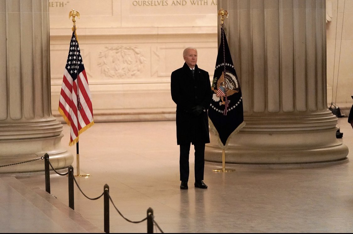 gtconway3d's tweet photo. This is so stupid. The order says agencies should require masks "as provided in CDC guidelines." Those guidelines say "masks may not be necessary when you are outside by yourself away from others." Biden was outside standing by himself away from others. https://t.co/qSeEjY7tMk