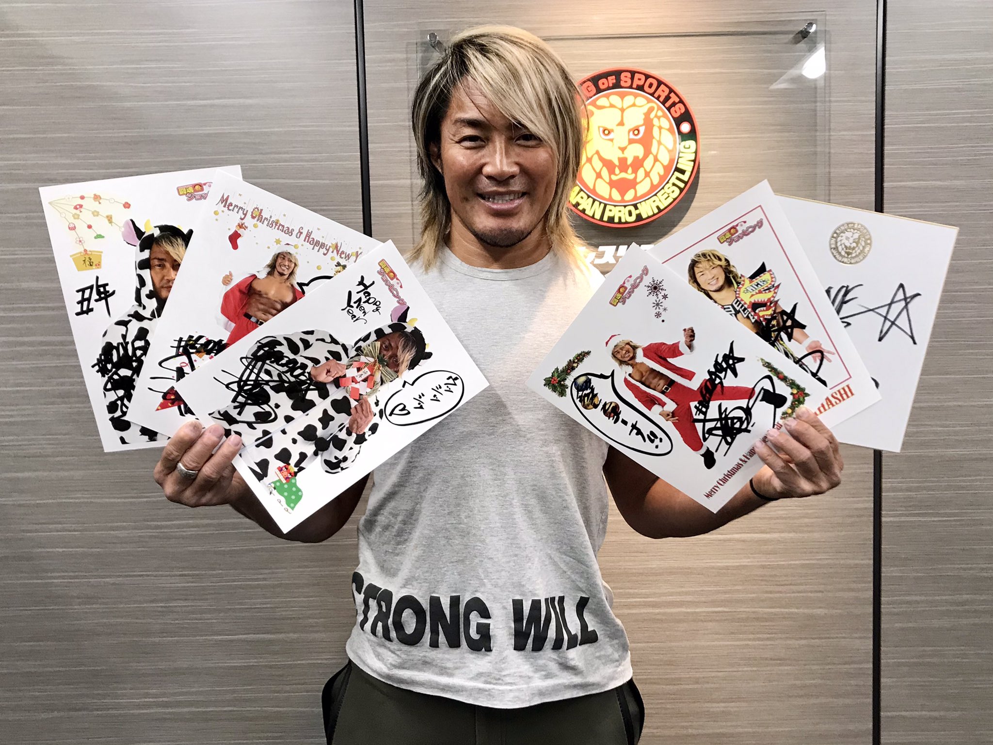 新日本プロレス 棚橋弘至選手 目覚まし時計 サイン入ポートレート Kokunai Hassou スポーツ選手 Caeni Com Br