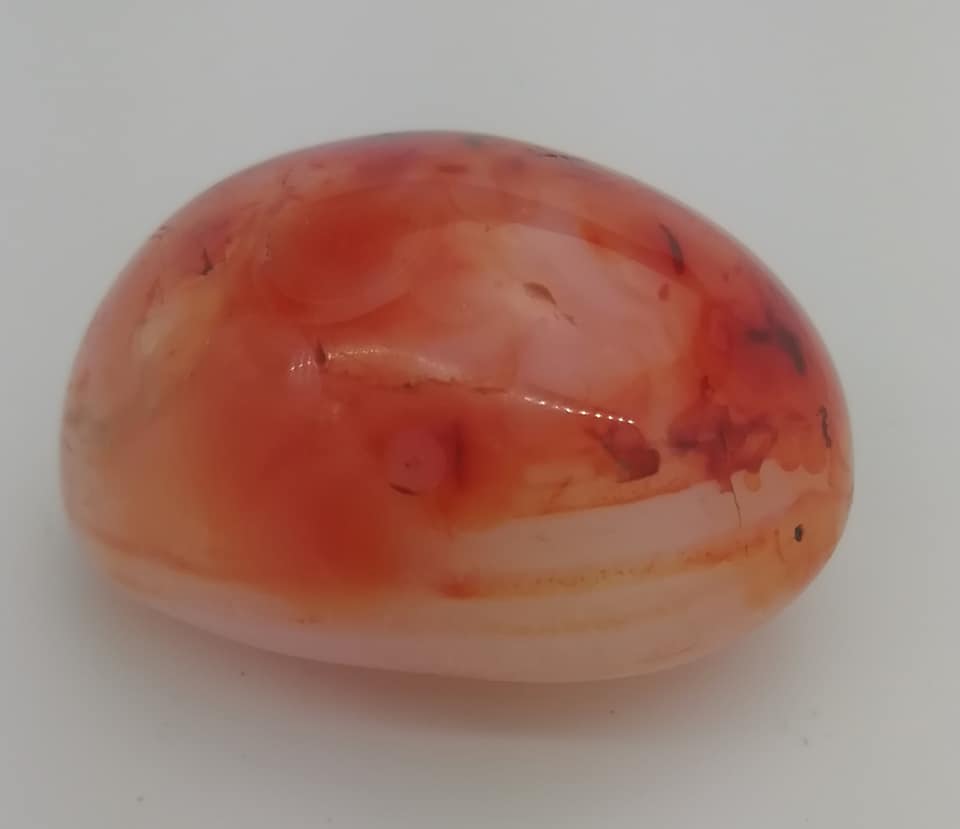 StonesMystical's tweet photo. Carnelian Polished FREEFORM Gallet Madagascar.

A stabilising stone, Carnelian restores vitality and motivation, and stimulates creativity. 

#didcot #oxford #lovingrdg #myRDG #getrdg #warfield #spencerswood #windsor #bracknell #wokingham #reading #london #newbury #rdguk #uk https://t.co/bfC3xQpe0Y