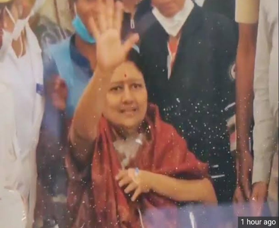 FyKHBlQ8rN4JZvZ's tweet photo. திமுகவையும், அதிமுகவையும் உடைத்து நொறுக்கி, தமிழ் நாட்டில் வேற எந்த ஒரு தமிழர் கட்சியும் வளரவிடாமல் தடுத்து
பிஜேபியை வளர்ப்பதே சங்கிகளின் பகாசுர திட்டம்!
ஜெயாவின் மரணம் அதற்கான துவக்க புள்ளி!
இனி தமிழ் தலைவர்கள் அனைவரும் கவனமாக இருப்பது நல்லது!
#Save_Sasikala From #KillerModi https://t.co/CnagrTgLbq