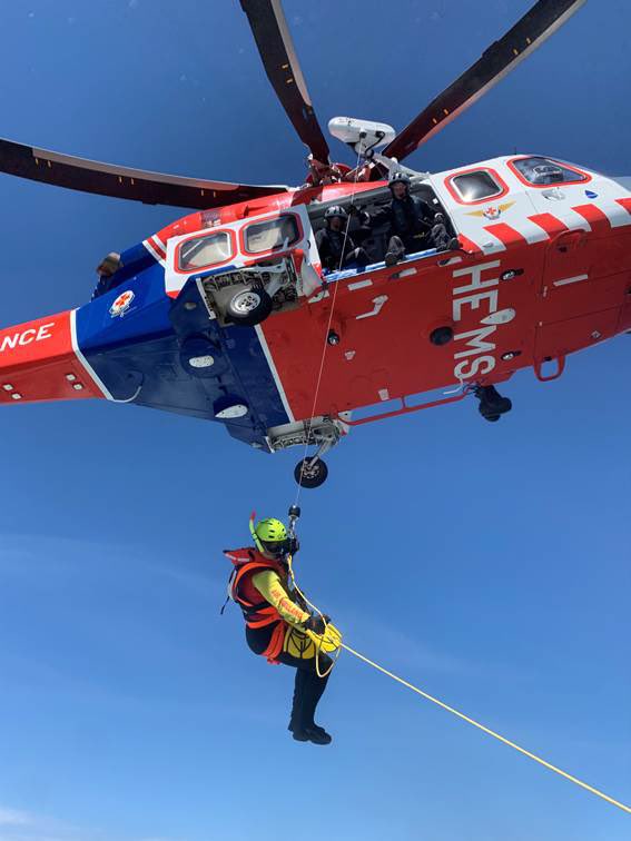 🚨 Please RT and share this message with your loved ones.

We don't want to meet you like this.

Tragically, 40 Victorians have drowned since July- including 5 people in the past week- marking the worst loss on record.

(Thread)