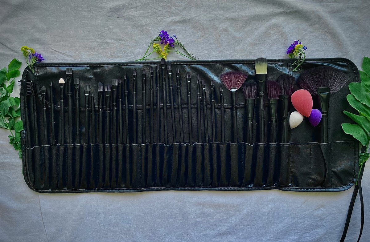 Tumii_Frost's tweet photo. 🚨🚨 MAKE-UP BRUSHES AVAILABLE 🚨🚨

7 piece set - R70
10 piece marble set - R150
32 piece marble set - R260

Free delivery in Bloemfontein and delivery fee nationwide.

Please DM me for any further inquiries 🌸 https://t.co/RJu2CDYTBd