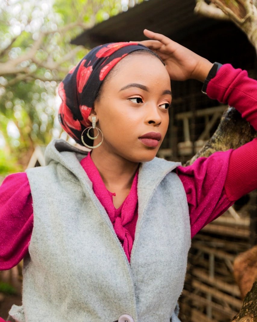 alvinconnect's tweet photo. Super-Hostess🥂💕_X @azeezah_h 🇰🇪🌍
#Friday #Lifestyle #Photography #January #Model #Kenya #Portrait #Creative #Art #Inspiration #Africa #Fashion #Adventure #OOTD #Canon #Concept #Explore #AlvinConnect https://t.co/IaKrGyuWw8