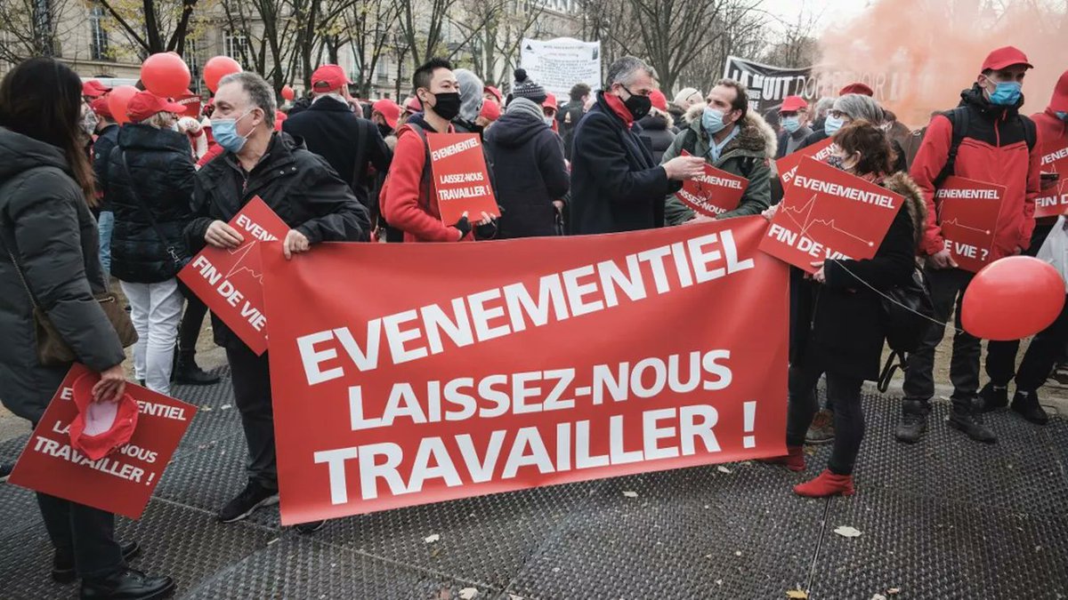 franceinfo tweet media