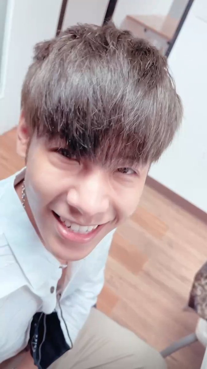 Ini kumpulan foto yang menurut gua singto gemes.Special tag  @_Neavy