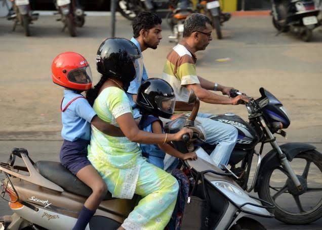 मां तो मां होती है, सबका ख्याल रखती है।
#मां #से #संसार