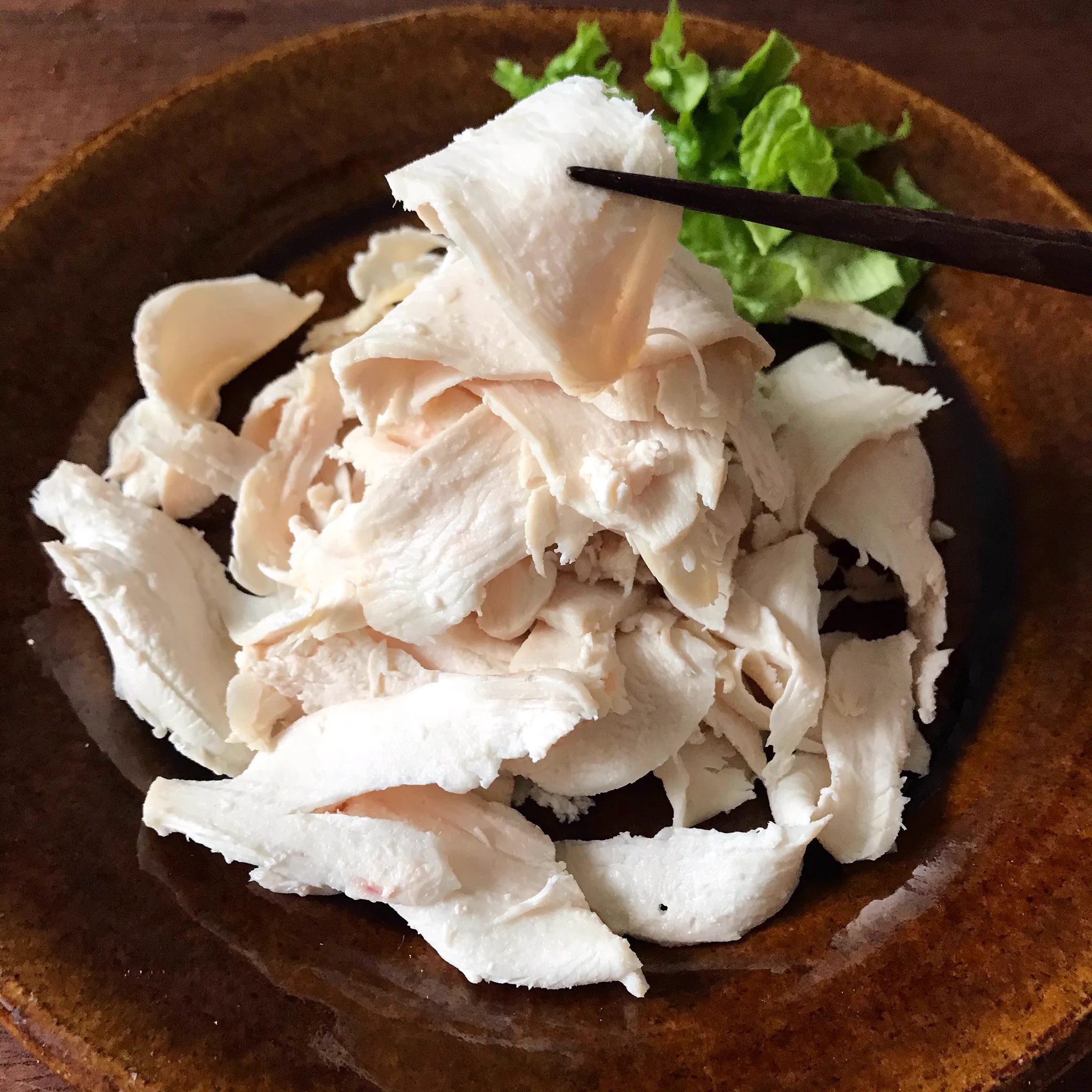 レンジで簡単レシピ！鶏胸肉を使った「ペーパーチキン」！